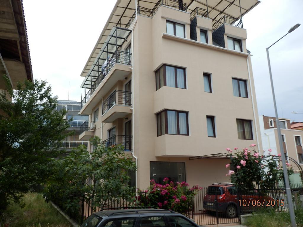 Flowers Apartments Νεσέμπαρ Δωμάτιο φωτογραφία