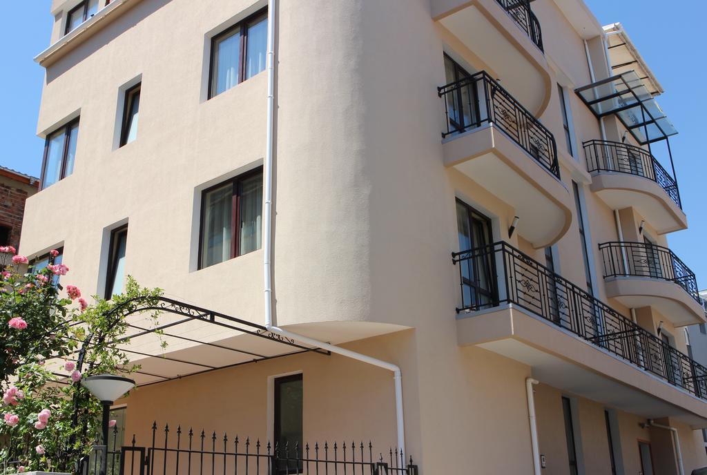 Flowers Apartments Νεσέμπαρ Εξωτερικό φωτογραφία
