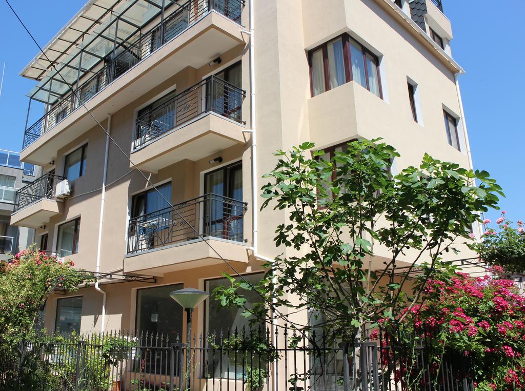 Flowers Apartments Νεσέμπαρ Εξωτερικό φωτογραφία
