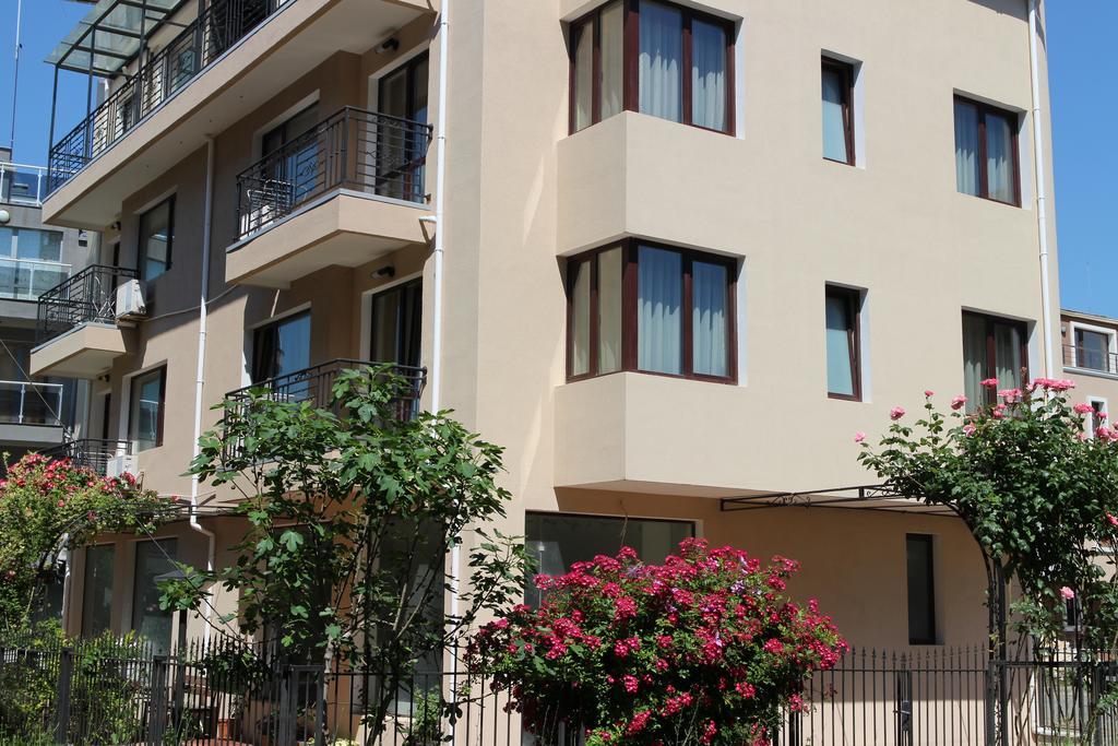 Flowers Apartments Νεσέμπαρ Εξωτερικό φωτογραφία